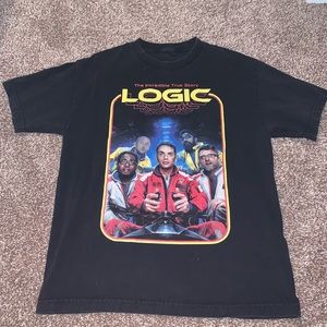 Logic graphic tee